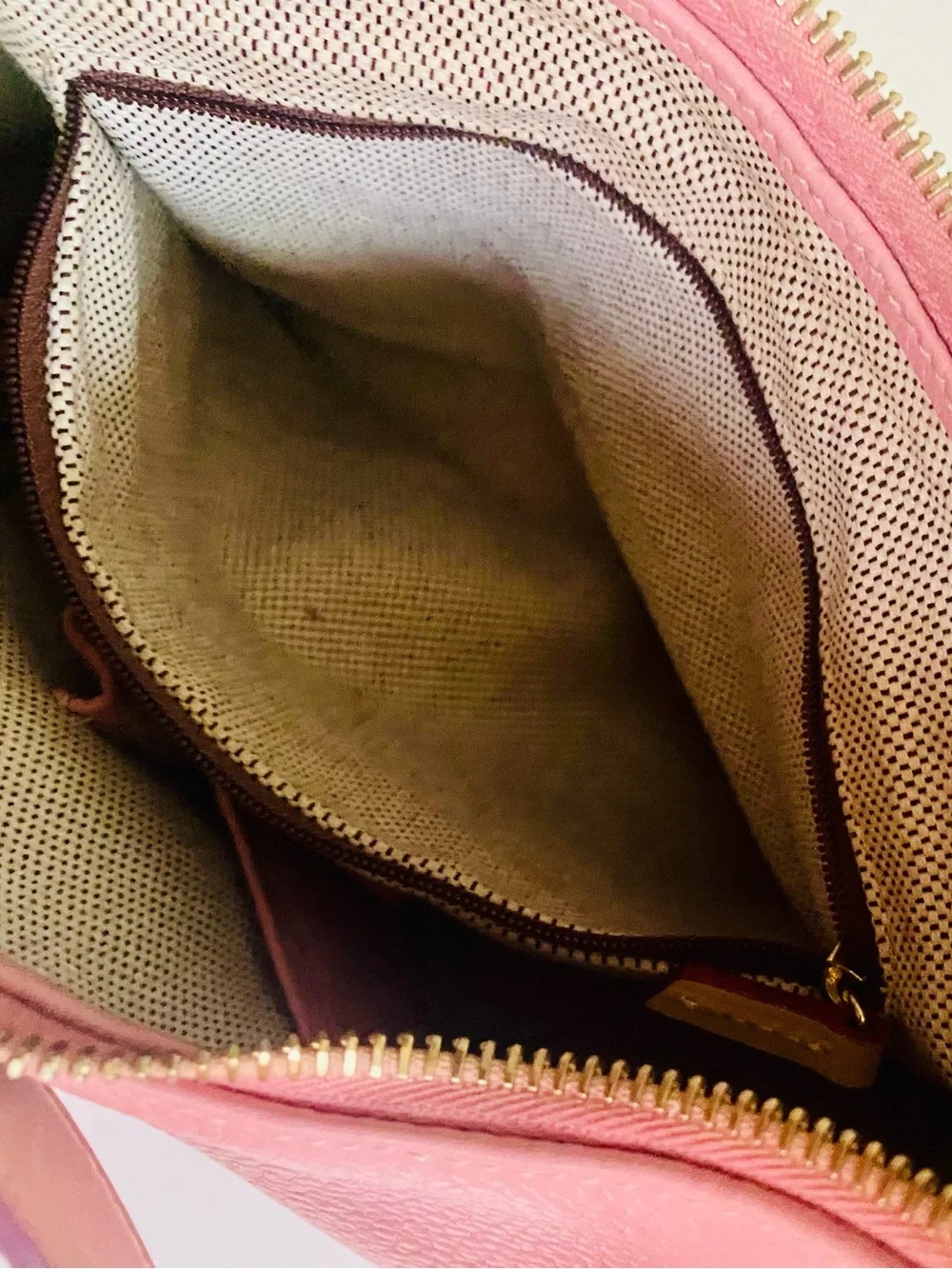 Dooney & Bourke this dooney
